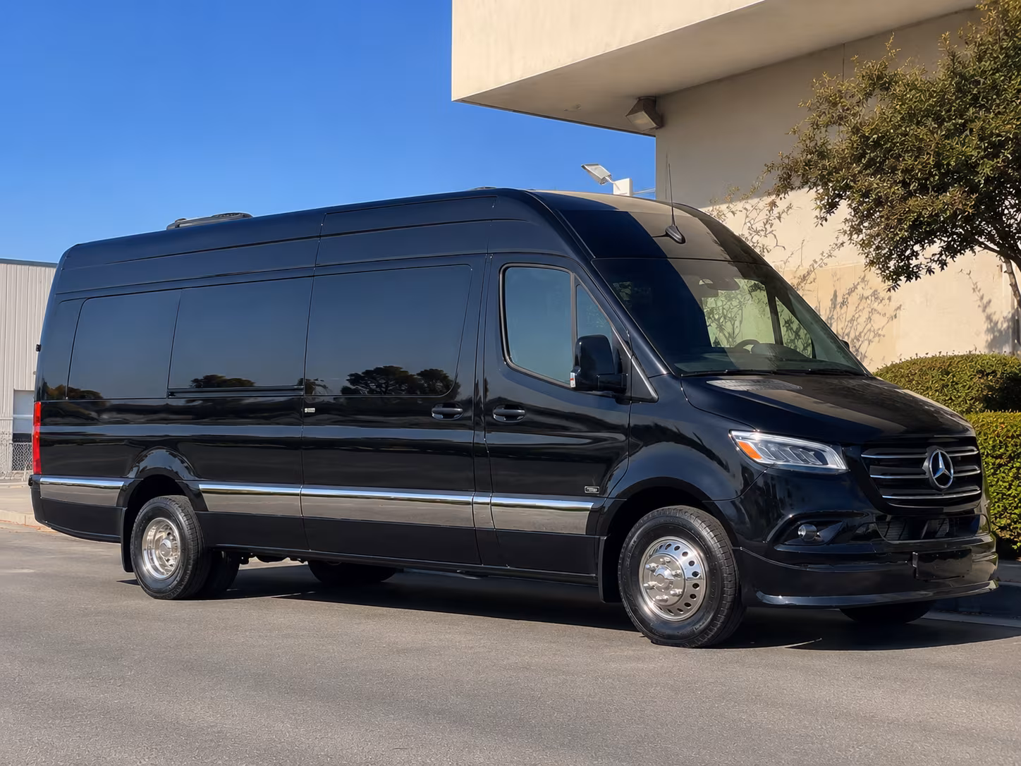 20 passenger sprinter van