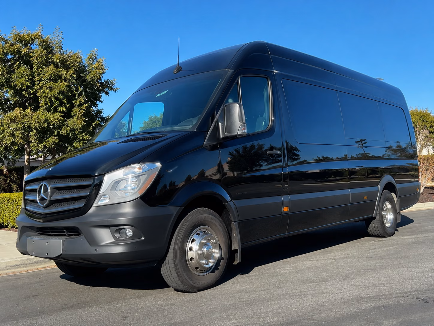 8 passenger sprinter van