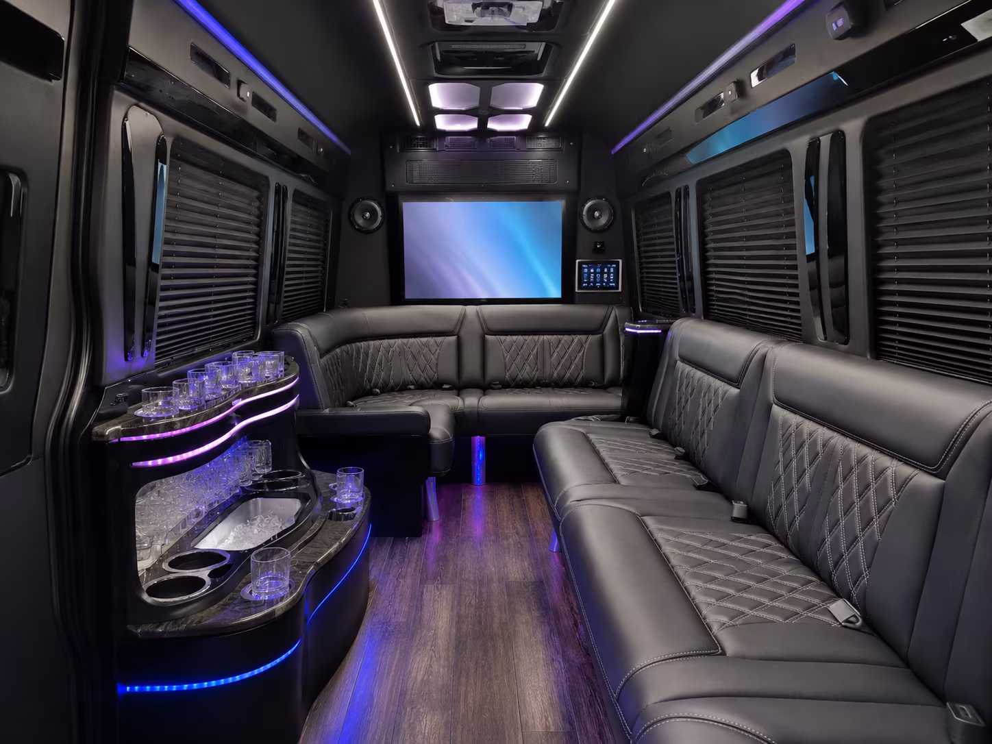 find the perfect transportation for your next airport transfer 4